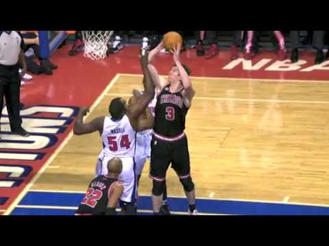 Omer Asik grabs the rebound and dunk it hard with one hand vs Detroit Pistons