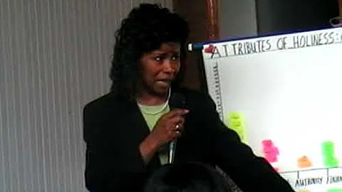 Evangelist Patricia Guyton Teaches at Women Confer...