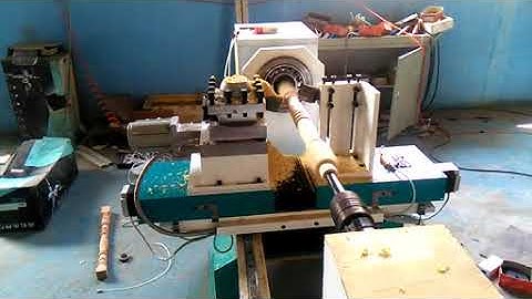 Automatic tool change cnc wood turning lathe machine