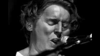 Ben Howard - Move Like You Want (Live in Paris) [Very Good Quality]