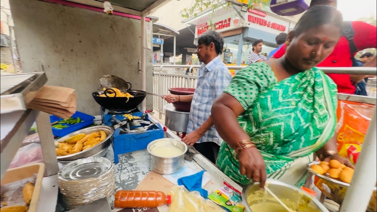 This Family Serves Amazing Street Food | Evening Snacks | Hyderabad