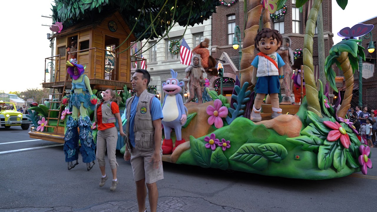 Universal Studio Parade Dec 2017