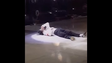 Michael Jackson collapsing on stage during man in the mirror performance 1992 #michaeljackson #mj