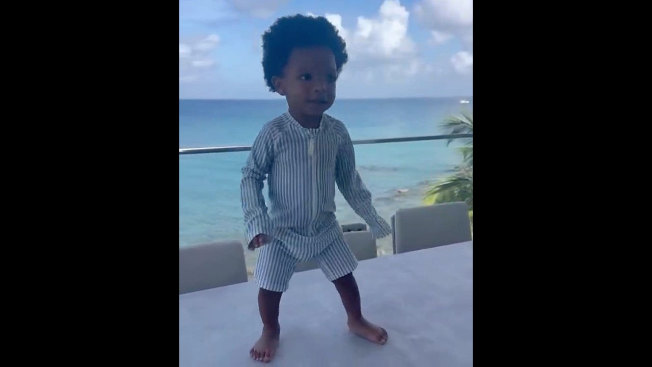 DDG & Halle Bailey Son Halo Is On His Island Boy Vibe! 🏝