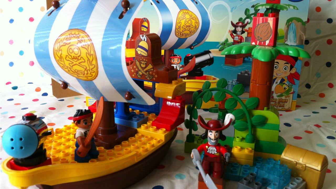 LEGO duplo Pirate Jake and Neverland Pirates with Captain Hook Pirate Ship  Bucky Building the Toy 