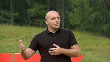 I giovani al centro | Domenico De Maio | TEDxCortina