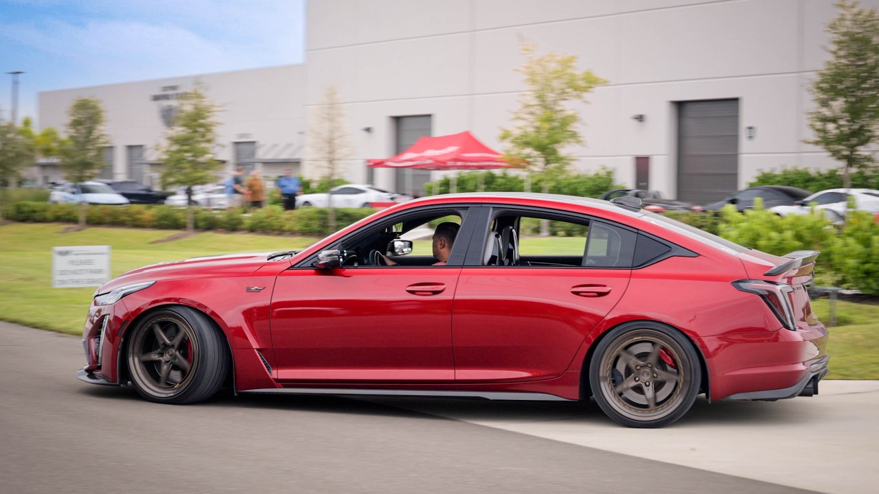 Exotics & Espresso Skyway Motorspace | Pullouts & Flybys!