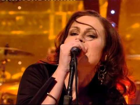 Dave Swift on Bass with Jools Holland backing Alison Moyet "Boom Boom"