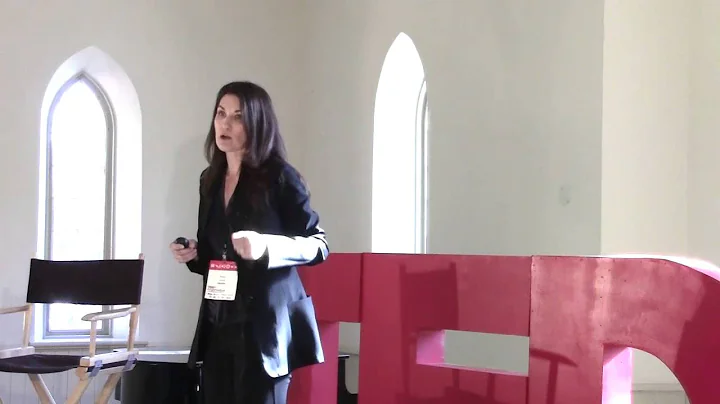 What Would Normal People Do?: Tracy Fenton at TEDx...