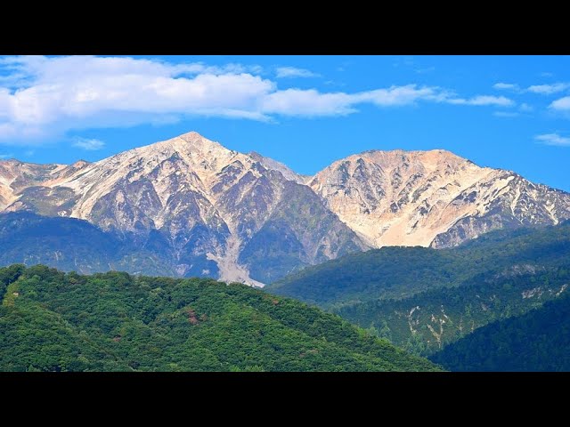 モルゲンロートと朝霧の白馬村・4K - YouTube
