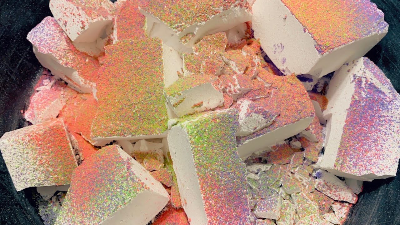 BSN gym chalk crumble • Asmr •Oddly Satisfying