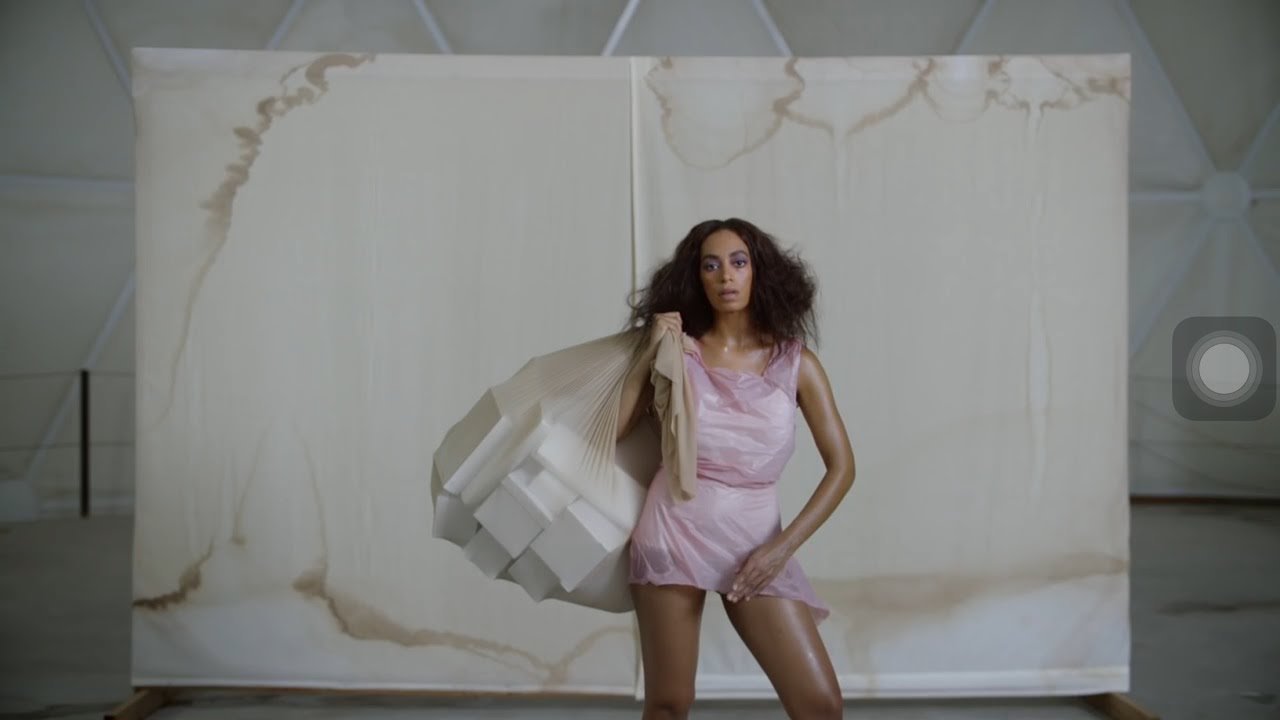 SOLANGE "CRANES IN THE SKY" MUSIC VIDEO MAKEUP & OUTFIT