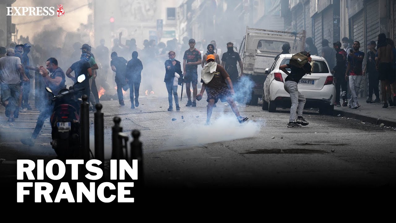 Riots erupt in Paris after French PM ousted - YouTube