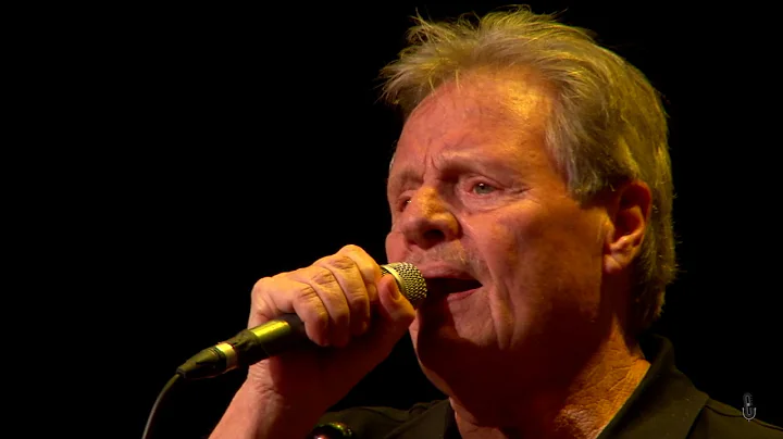 Delbert McClinton - Two More Bottles Of Wine  (Liv...