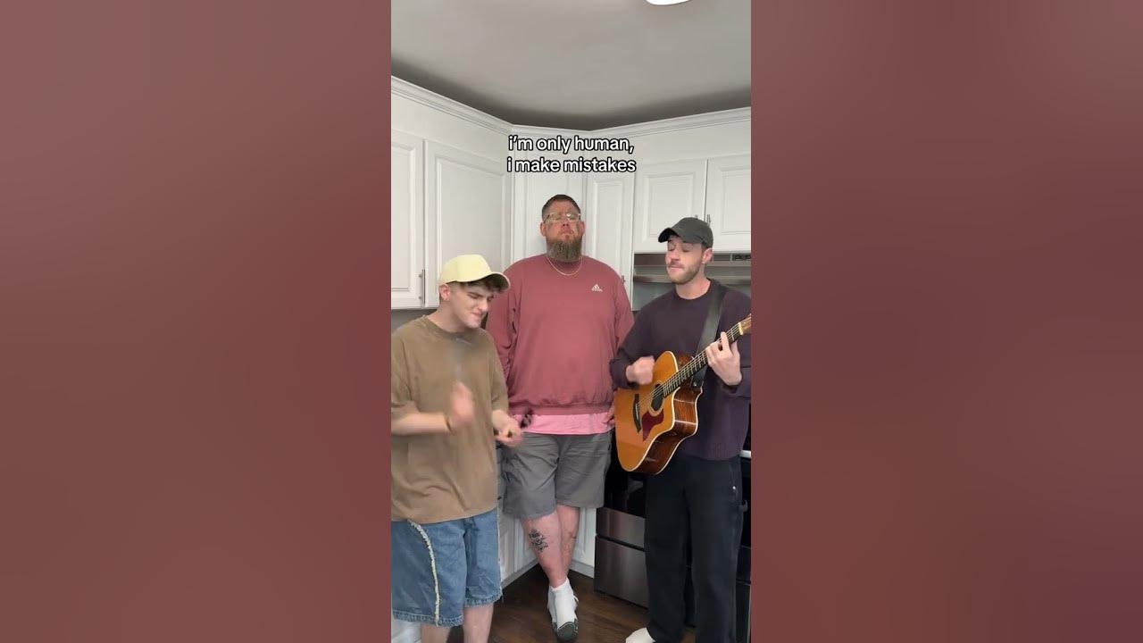 Human - @ragnboneman w/ @AnthonyGargiula and @JonathanTilkinOfficial #human #sing