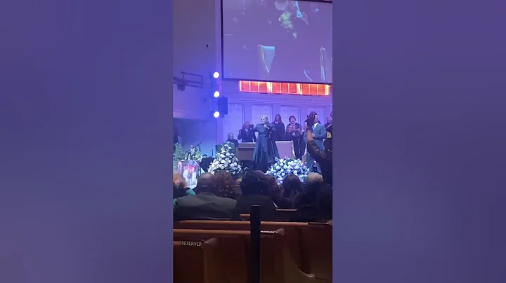 Carla Tolbert Taylor singing at the funeral of Tyr...
