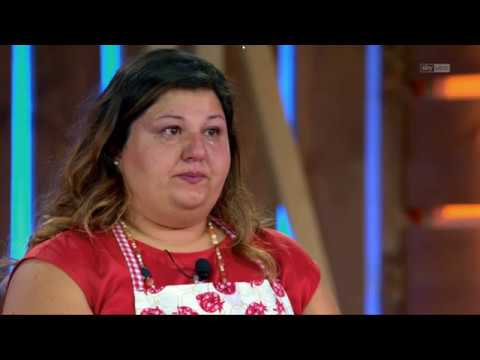 Masterchef 8, passano i due concorrenti siciliani - YouTube