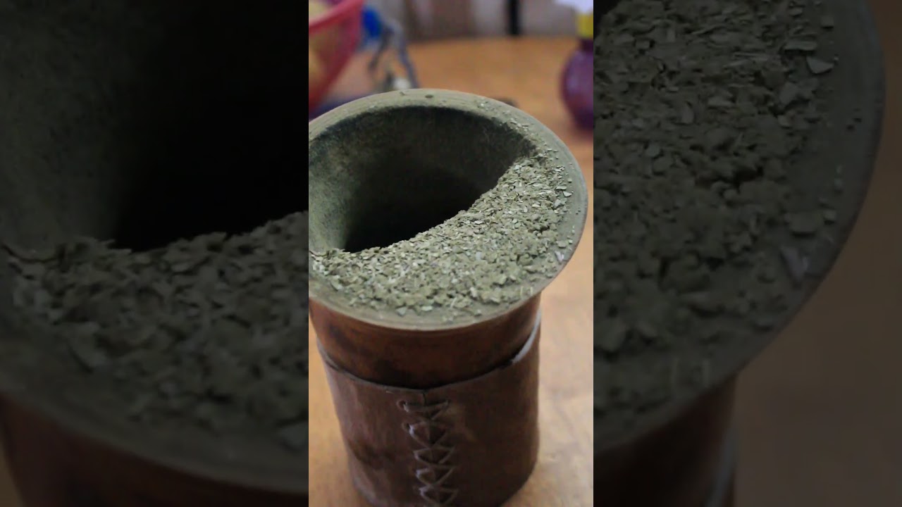 Mezcla de rústico y elegante mate criollo y bombillón de alpaca 