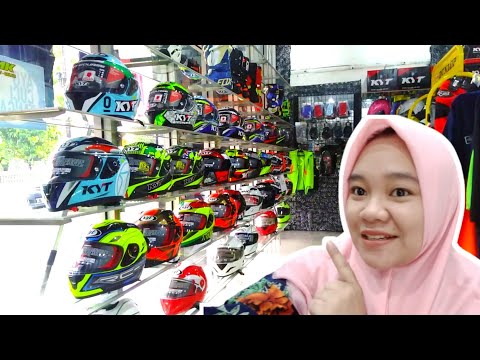 SURABAYA HELMET EXHIBITION | MOTOVLOG INDONESIA. 