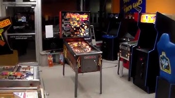Classic Stern 1979 Meteor Pinball Machine !  Gameplay, Cabinet, Artwork overview