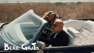 Video voorbeeld van "Bere Gratis feat. Lora - La Usa Ta | Videoclip Oficial"