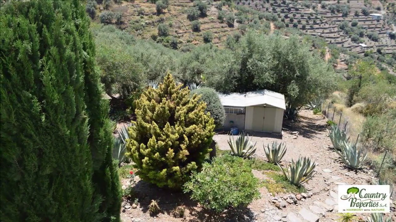 4 Bedroom Country House For Sale in Sayalonga, Spain for EUR 399,000