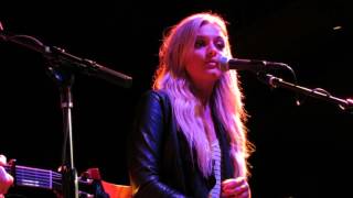 Video thumbnail of "Kelsea Ballerini "High School" Acoustic, Live"