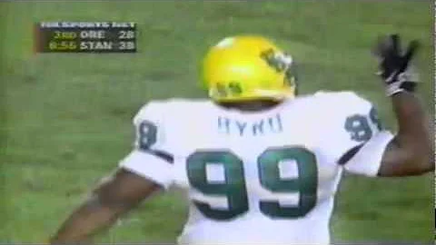 Oregon Dt Desmond Byrd sacks Stanford QB Chad Hutc...