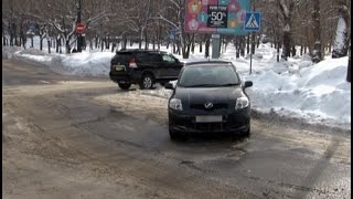 ⁣Авария в центре Хабаровска попала на видеорегистратор.MestoproTV