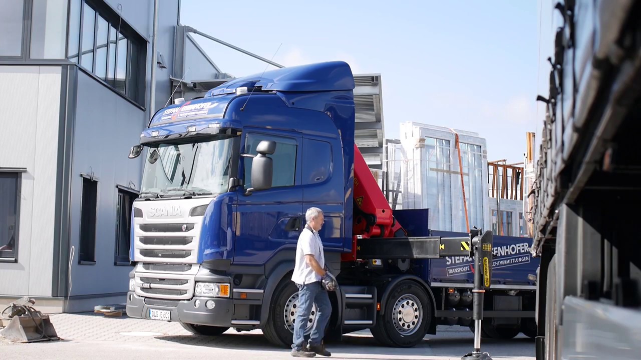 Mobiler Schwerlastkran von Palfinger bei Eisenhofer Transporte in Wertingen