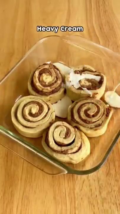 Trying the Viral Cinnamon Roll Hack from TikTok #shorts #cinnamonroll #cinnamonrollrecipe