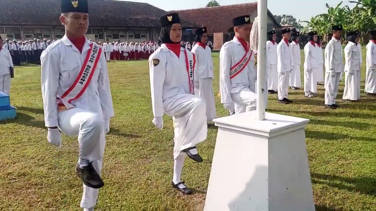 UPACARA PERINGATAN HUT RI KE-77