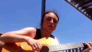 Lois Acoustic Guitar In Granada 2014