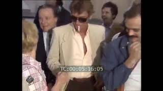 Johnny et Nathalie à leur arrivée à Cannes (23.05.1984)