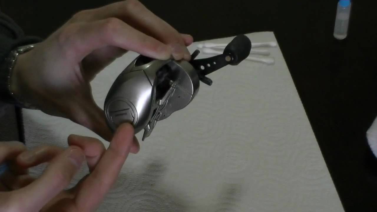 Hd How To Clean And Oil A Baitcasting Reel Fishing Reels Fish Chart Fishing Tips