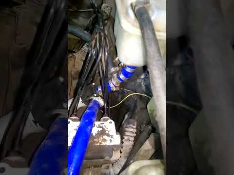 ауди с4, установка насоса на печку.