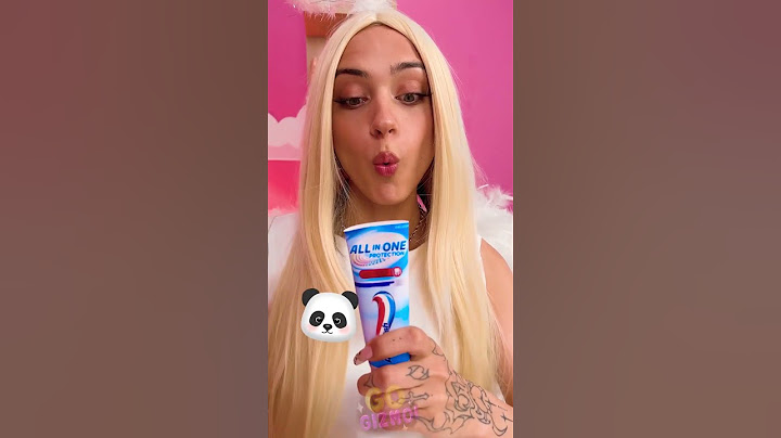 لقد وجدت لعبة في معجون الأسنان 😂😂😂 #مضحك