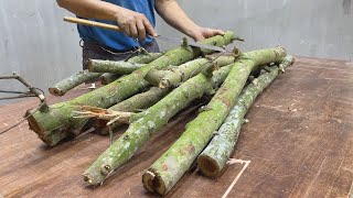 Great Ideas Using Waste Logs To Create A Wonder // A Exquisite Table Made From Tree Trunks And Epoxy