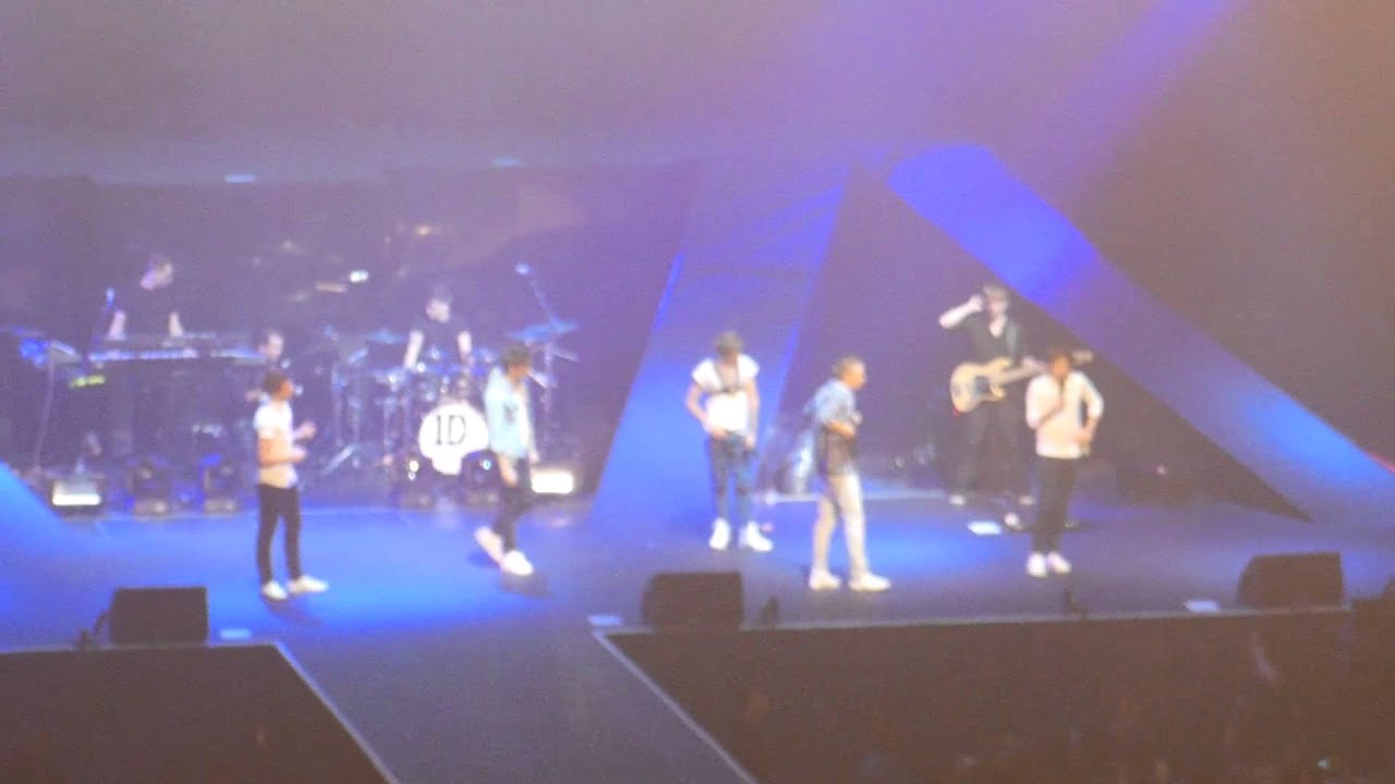 One Direction Twitter Questions Mohegan Sun 11/30/12