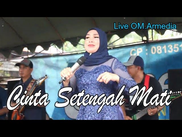 Cinta Setengah Mati  (Rita Sugiarto)  I Live Cover Pahriani I OM Armedia Sound System class=