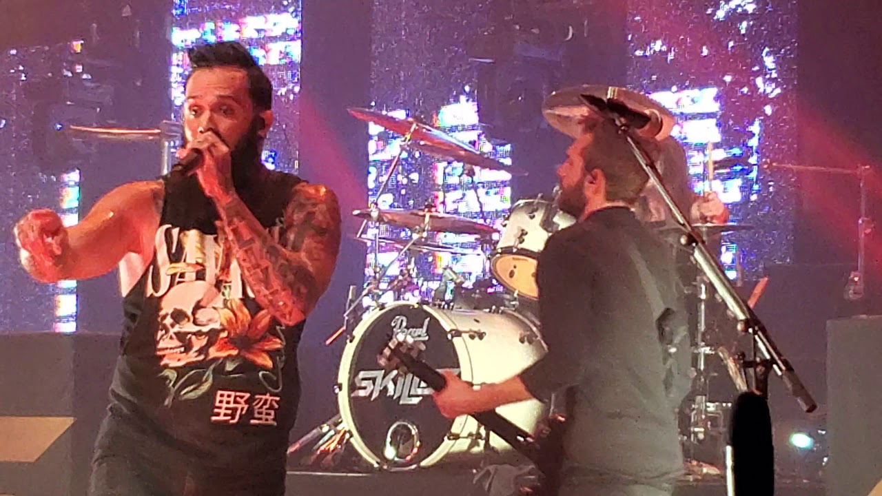 Skillet House of Blues Orlando Florida Day 2 10/25/19 05 John Talk 1 + Legendary YouTube