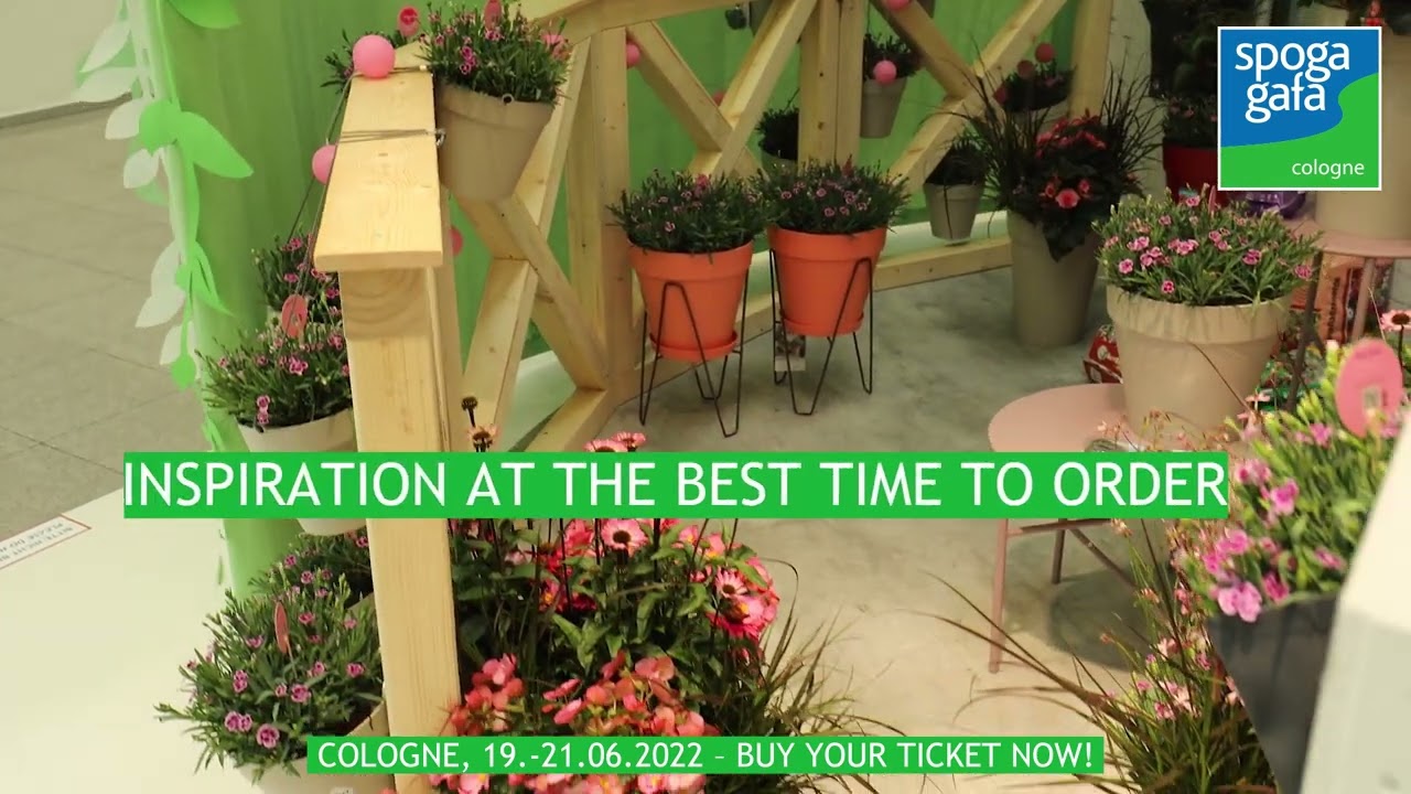 Visitor Trailer garden living 2022 (English)