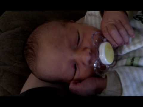 One adorable minute of Ainsley Braun at 3 days old