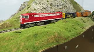 Ge U50 Demo, Santa Fe Gp30 Reefer Train