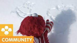 ボーナス映像：エルモからクッキーモンスターにメッセージの雪絵