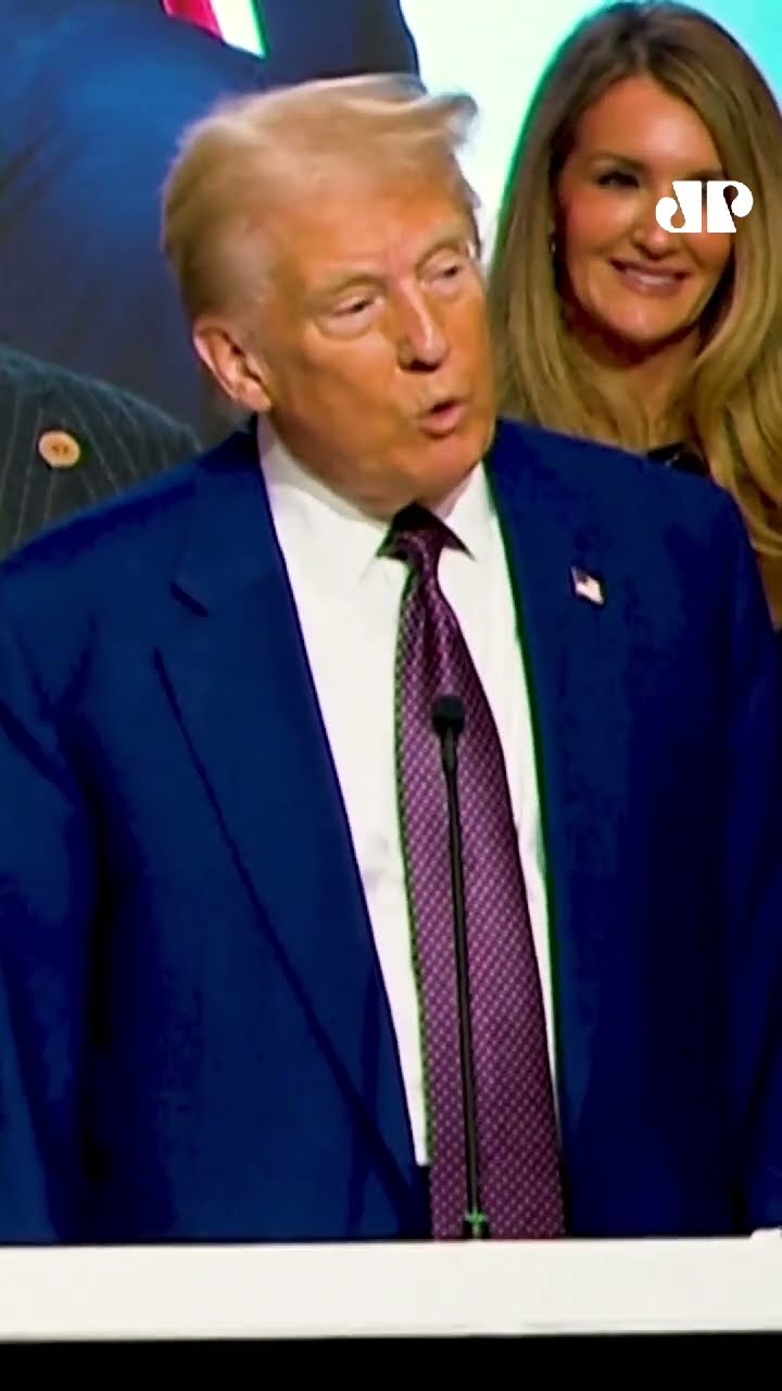 Donald Trump é eleito ‘Pessoa do Ano’ pela revista Time pela segunda vez #shorts
