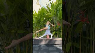 Headstand yogaheadstandflexibilityhealthstrengthfitnessmotivation workout armbalance