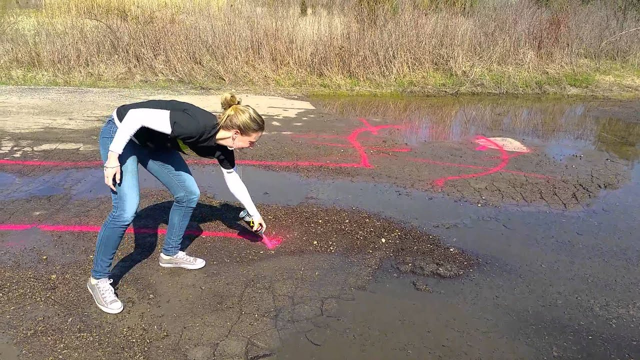 Tom & Emily's Dong Dong Ditch. - YouTube