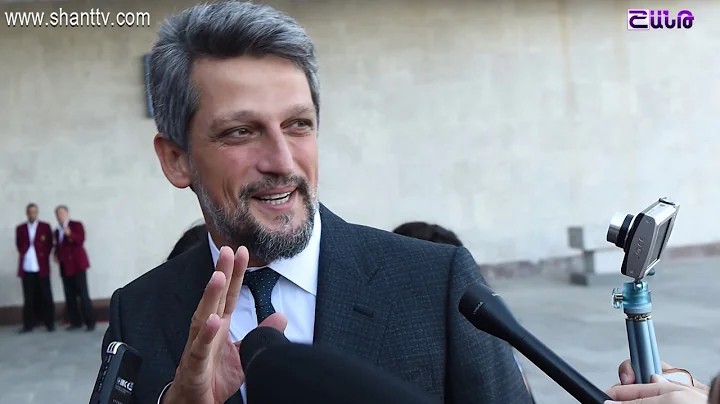 /Ashxarhi Hayer-Karo Paylan