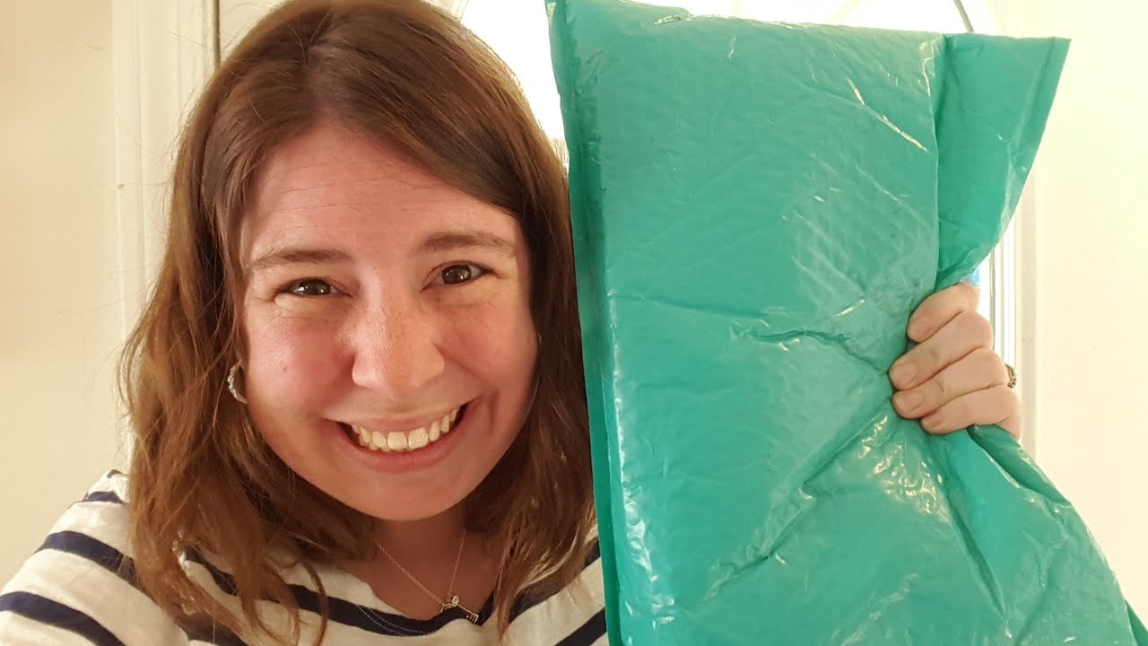 April 2018 KnitCrate Unboxing! (KnitCrate Membership Subscription)